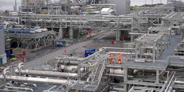 Picture of the gas processing plant at Nyhamna